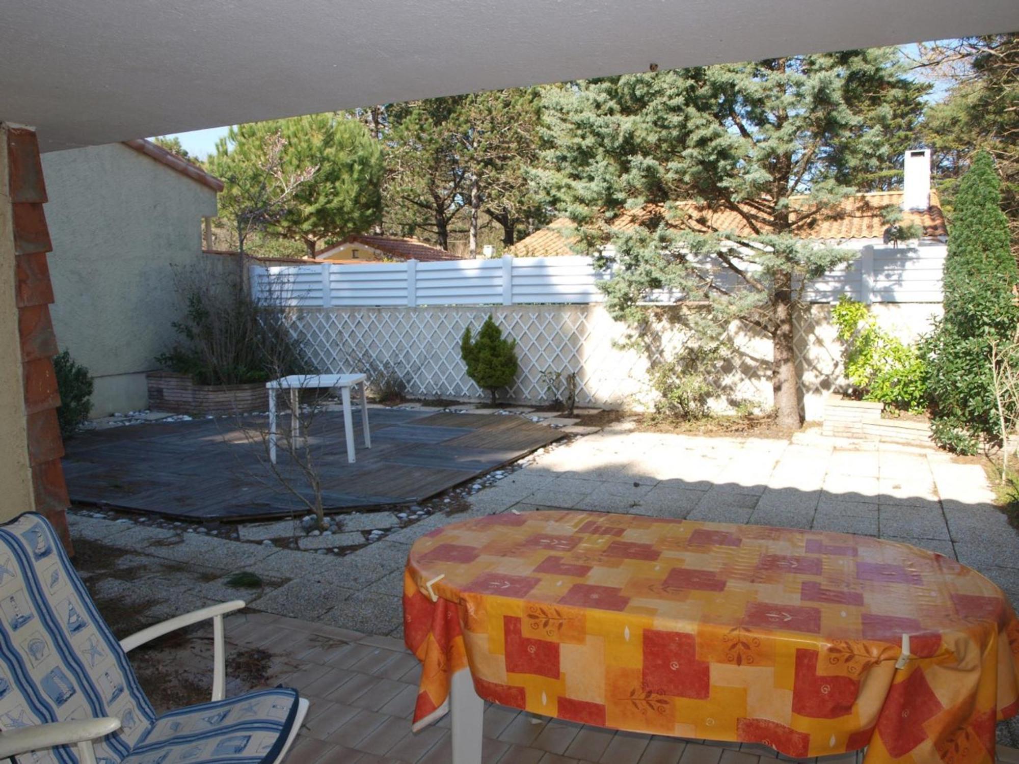 Charmant Pavillon A Saint-Jean-De-Monts: 2 Chambres, Proche Plage, Foret Et Commerces, Jardin Clos - Fr-1-323-259 Екстериор снимка