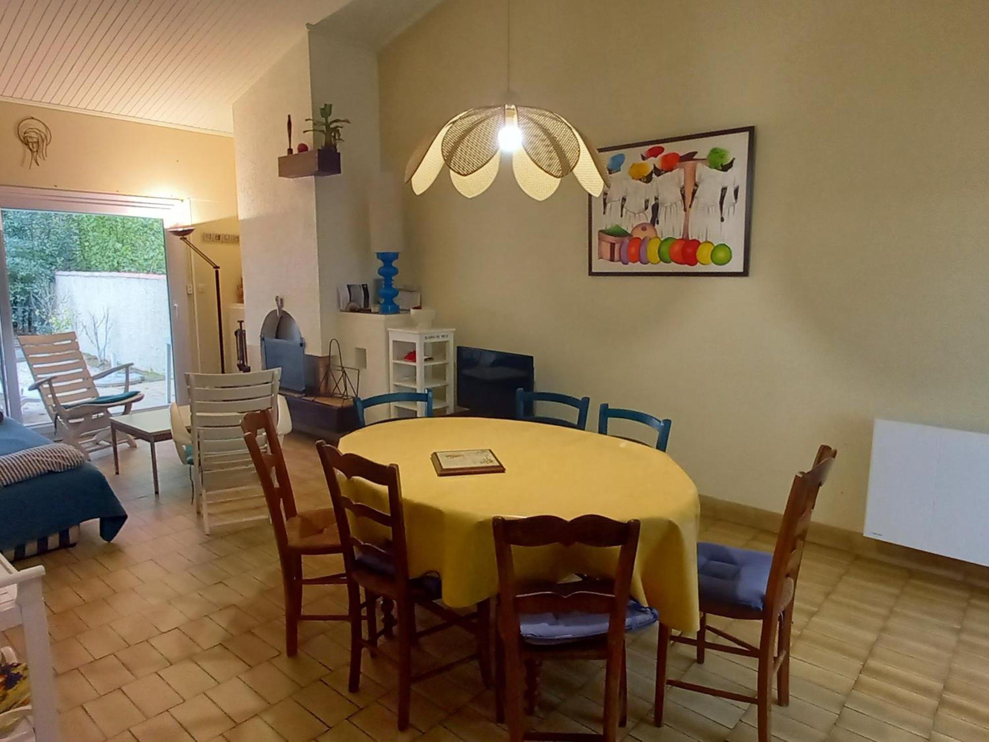 Charmant Pavillon A Saint-Jean-De-Monts: 2 Chambres, Proche Plage, Foret Et Commerces, Jardin Clos - Fr-1-323-259 Екстериор снимка